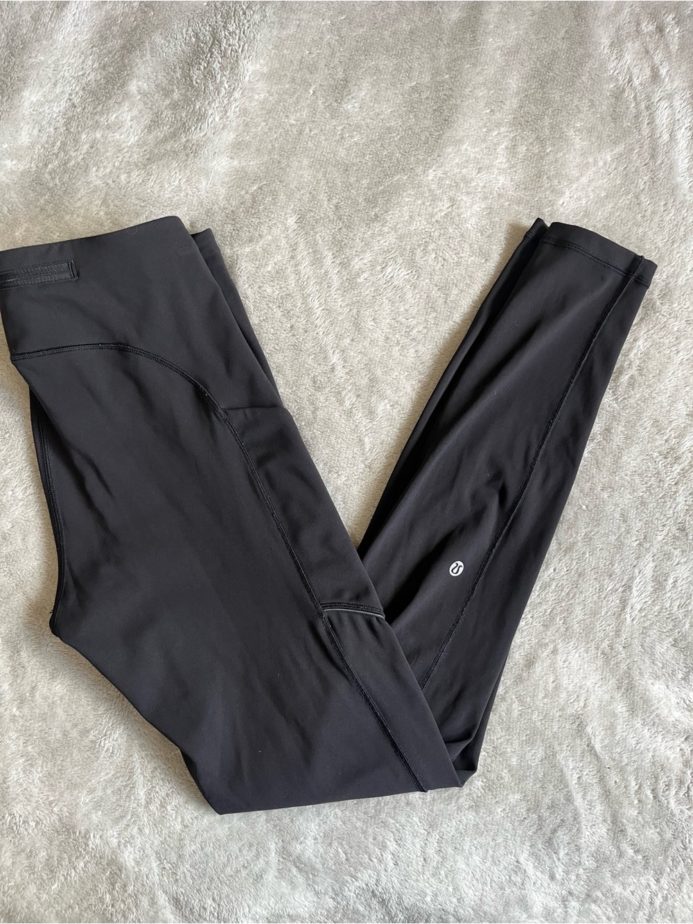 Lululemon Speed Up Tight *Full-On Luxtreme 28" size 6